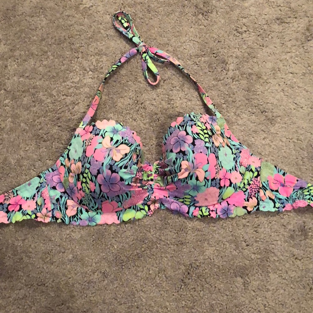 Victoria’s Secret bathing suit top